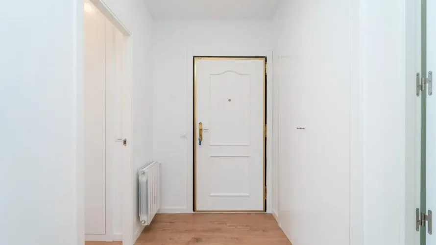 Apartamento de 4 dormitorios en Madrid, España No. 855 № 9
