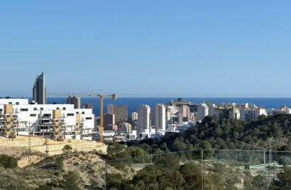 Apartamento de 2 dormitorios en Finestrat, España No. 1236