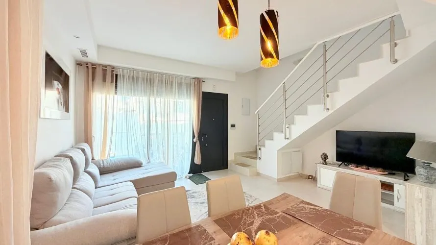 Apartamento de 3 dormitorios en La Florida, España No. 1275 № 8