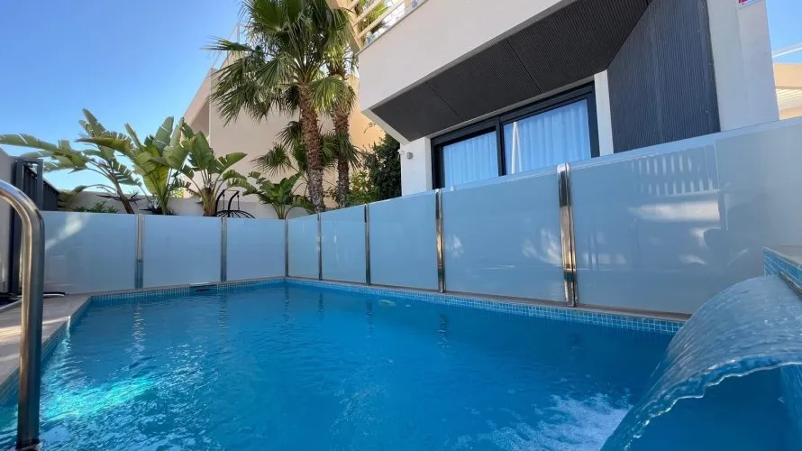 Villa de 3 dormitorios en La Veleta, España No. 951 № 3