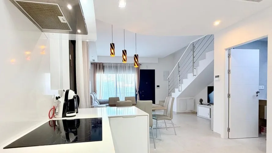 Apartamento de 3 dormitorios en La Florida, España No. 1275 № 10