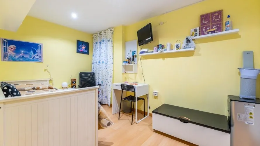 Apartamento de 3 dormitorios en Alicante, España No. 1211 № 6