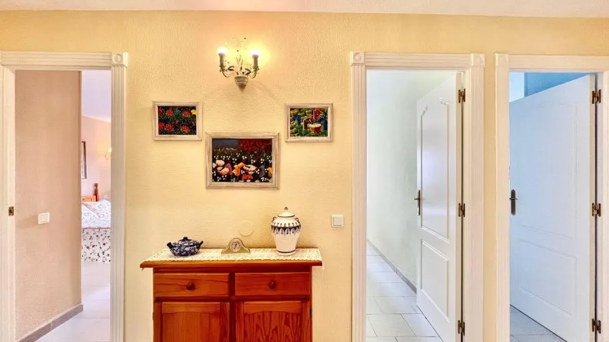 Apartamento de 3 dormitorios en Torrevieja, España No. 1245 № 28