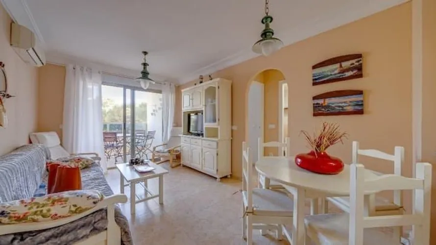 Apartamento de 2 dormitorios en Villajoyosa, España No. 1337