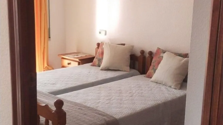 Apartamento de 2 dormitorios en Benidorm, España No. 1047 № 8
