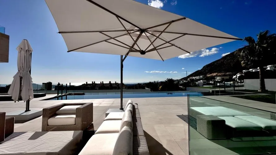 Villa de 691m² en Finestrat, Spain No. 1085