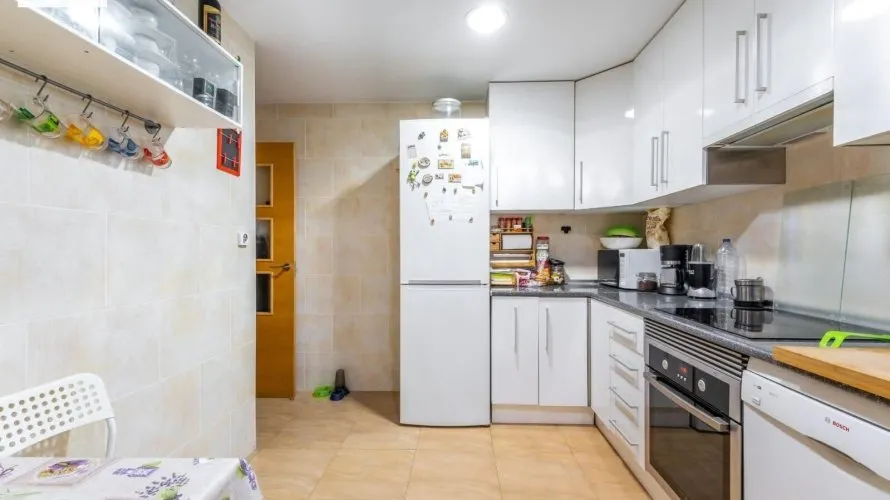 Apartamento de 3 dormitorios en Alicante, España No. 1211 № 17