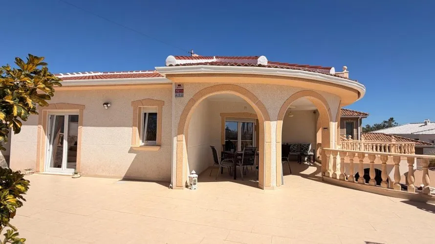 Villa de 5 dormitorios en Rojales, España No. 1302 № 3
