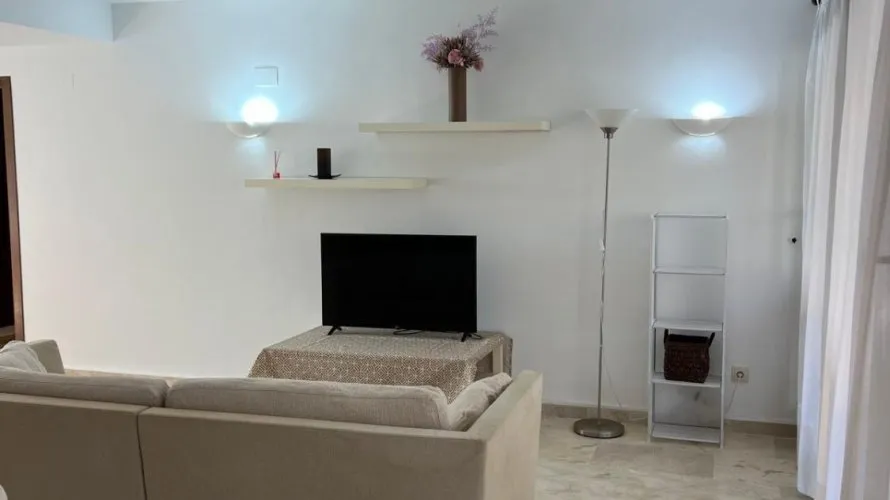 Apartamento de 2 dormitorios en Torrevieja, Spain No. 590 № 20