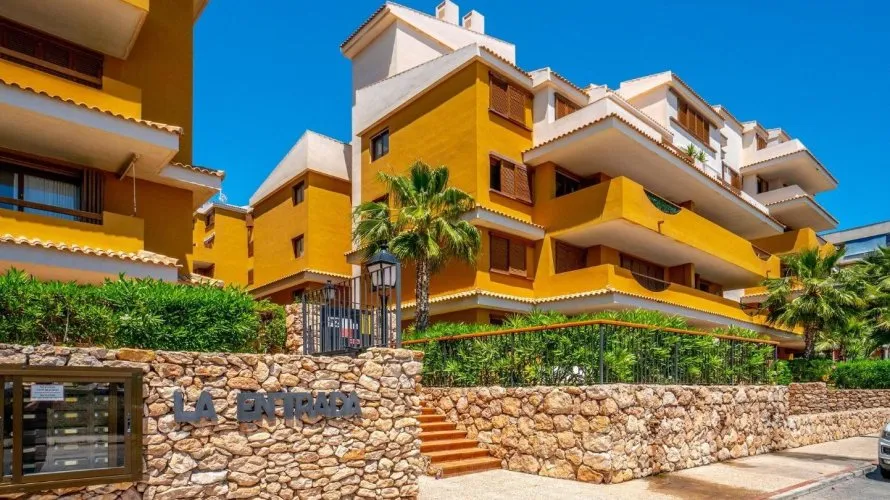 Apartamento de 2 dormitorios en Torrevieja, Spain No. 590 № 27