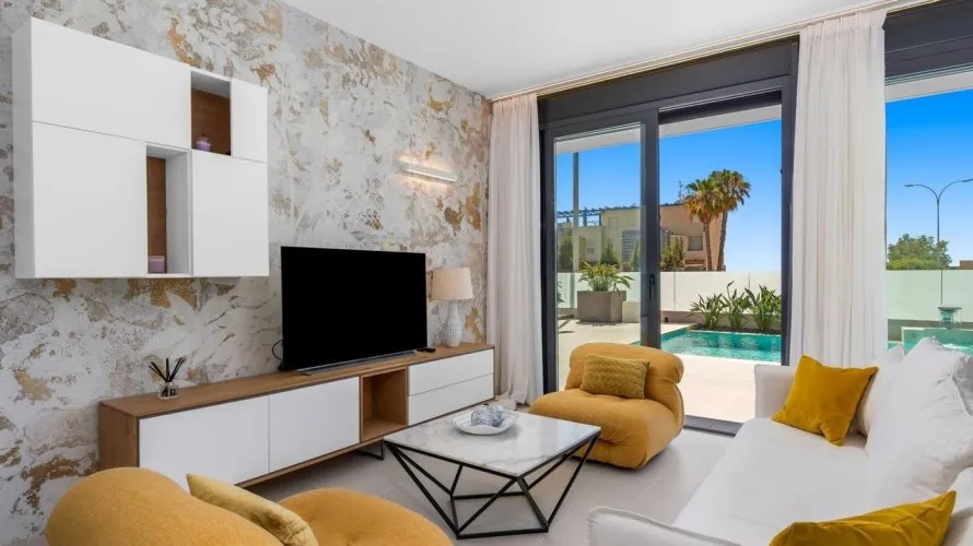 Villa de 4 dormitorios en Campoamor, Spain No. 1041 № 11