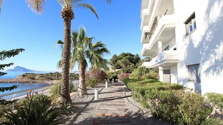 Apartamento de 260m² en El Mascarat, España No. 1197 № 7