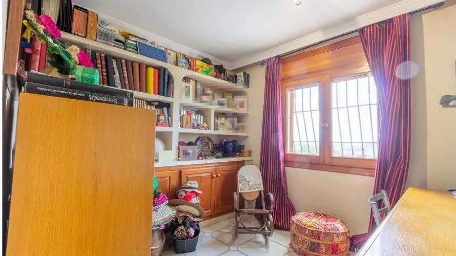 Apartamento de 4 dormitorios en Finestrat, España No. 1259 № 27