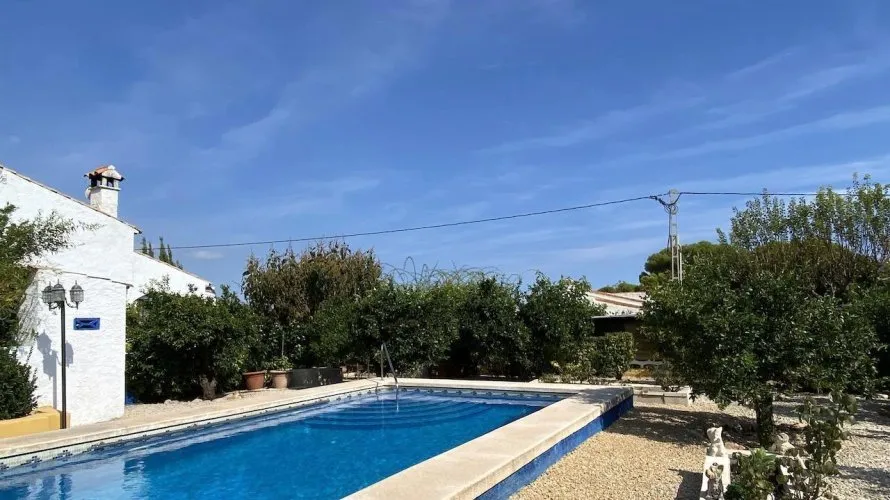 Villa de 4 dormitorios en L'Alfàs del Pi, España No. 851 № 11