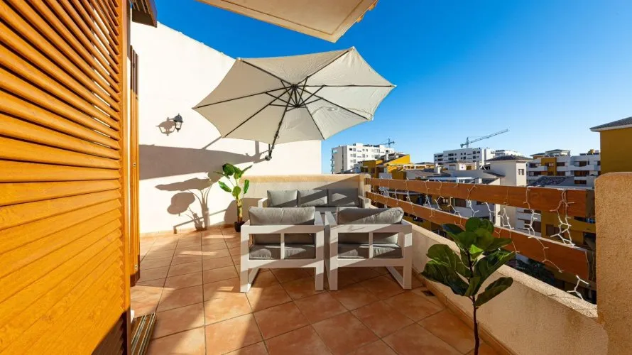Apartamento de 2 dormitorios en Torrevieja, España No. 939 № 15