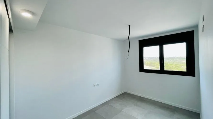 Apartamento de 2 dormitorios en Dehesa De Campoamor, España No. 946 № 11