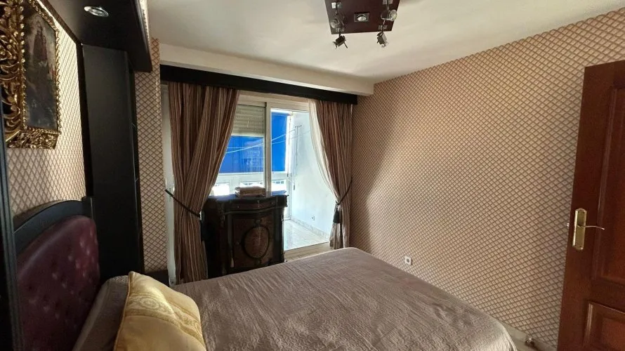 Apartamento de 2 dormitorios en Benidorm, España No. 1032 № 18