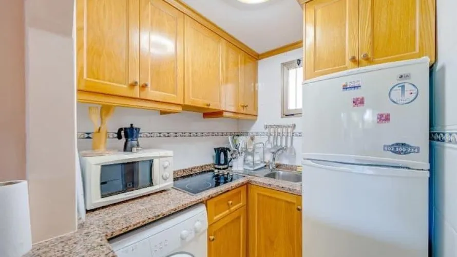 Apartamento de 2 dormitorios en Villajoyosa, España No. 1337 № 6