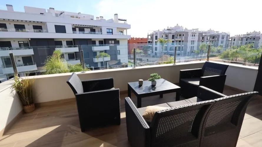 Apartamento de 2 dormitorios en Alicante, España No. 1180 № 21