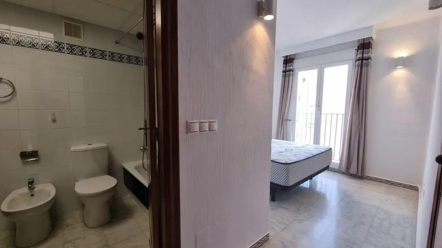 Apartamento de 2 dormitorios en Torrevieja, España No. 608 № 10