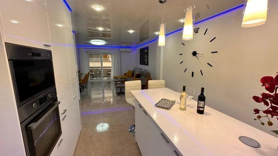 Apartamento de 3 dormitorios en Torrevieja, España No. 835 № 7