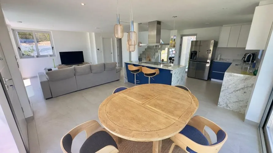 Villa de 3 dormitorios en Finestrat, España No. 968 № 15