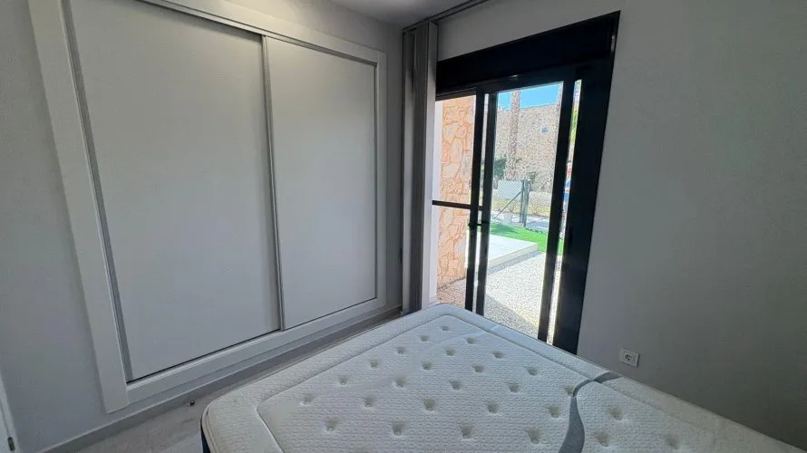 Apartamento de 2 dormitorios en Villamartin, España No. 1251 № 16