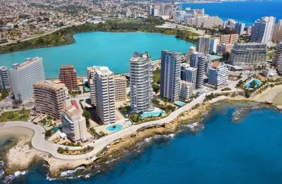 Apartamento de 3 dormitorios en Calpe, España No. 944