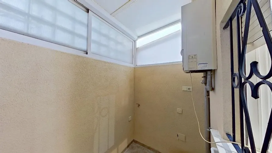 Сasa de 3 dormitorios en La Florida, Spain No. 622 № 16