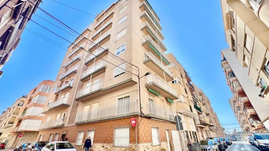 Apartamento de 1 dormitorio en Santa Pola, España No. 1252