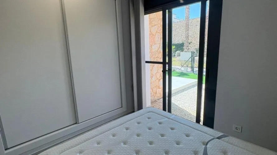 Apartamento de 2 dormitorios en Villamartin, España No. 1251 № 17