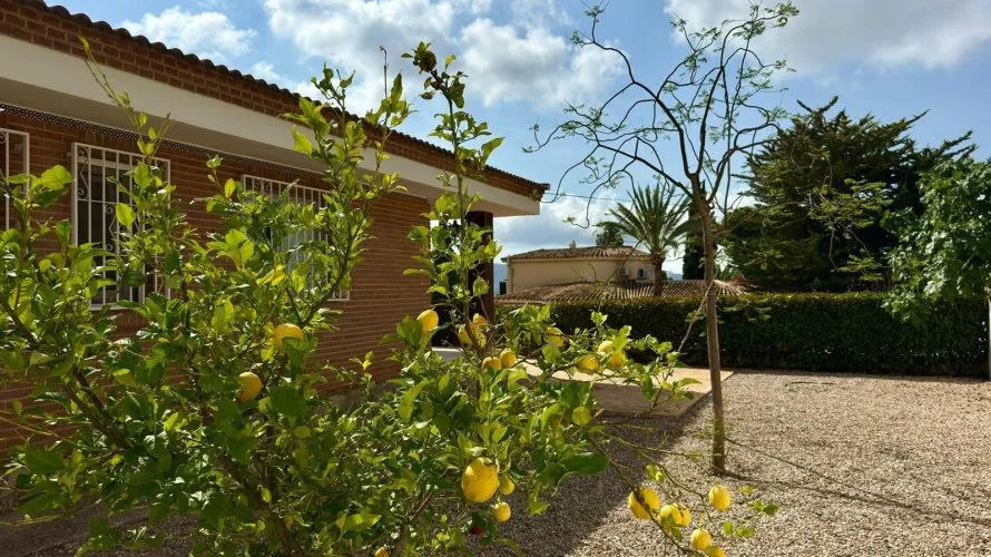 Villa de 3 dormitorios en La Nucia, España No. 630 № 8