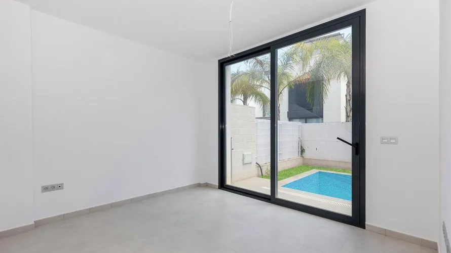 Villa de 3 dormitorios en La Florida, España No. 1336 № 27