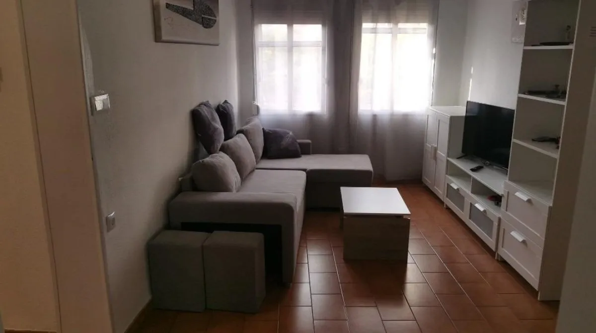 Apartamento de 2 dormitorios en Alicante, España No. 1334