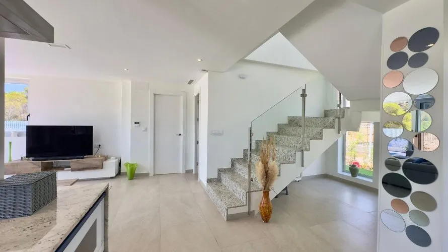 Villa de 3 dormitorios en Finestrat, España No. 968 № 11
