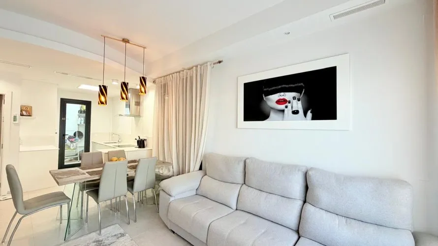 Apartamento de 3 dormitorios en La Florida, España No. 1275 № 6