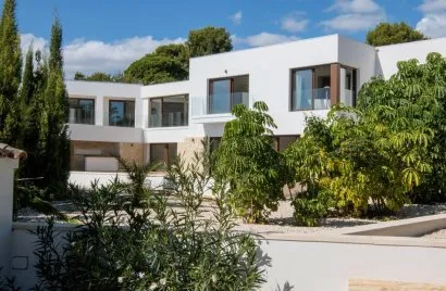 Villa de 4 dormitorios en Altea, España No. 894