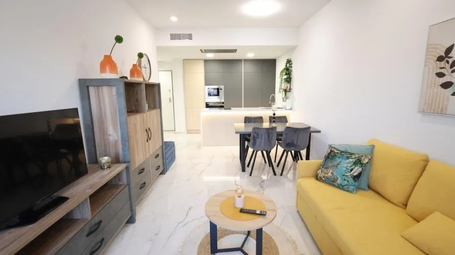 Apartamento de 2 dormitorios en Torrevieja, Spain No. 616 № 17