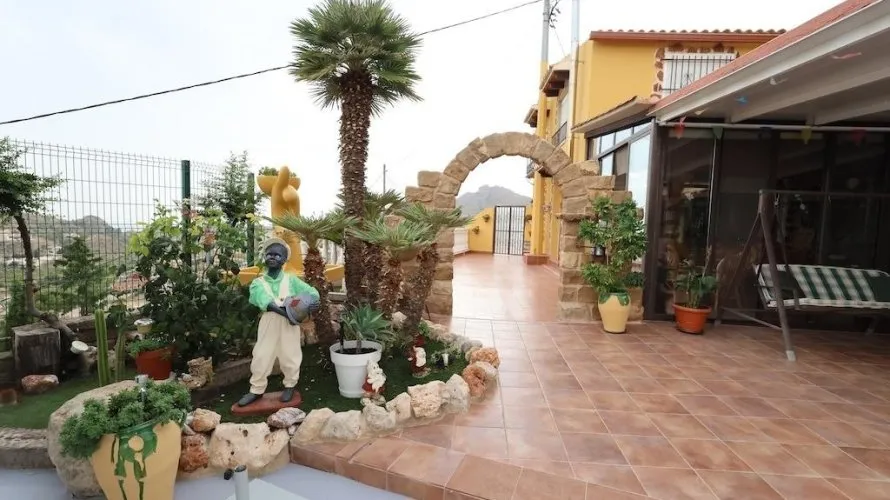 Apartamento de 5 dormitorios en Fortuna, España No. 1161