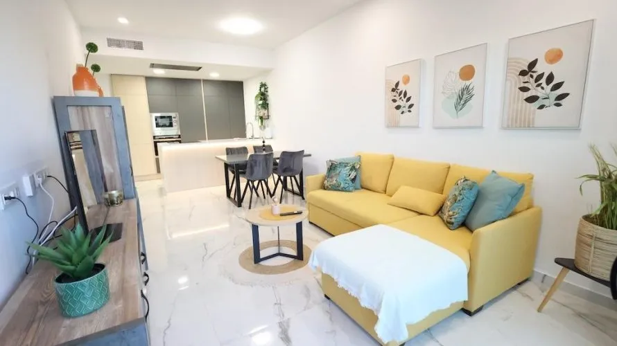 Apartamento de 2 dormitorios en Torrevieja, Spain No. 616 № 18
