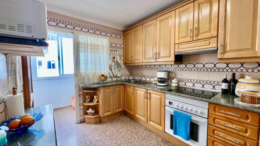 Apartamento de 3 dormitorios en La Mata, España No. 578 № 21