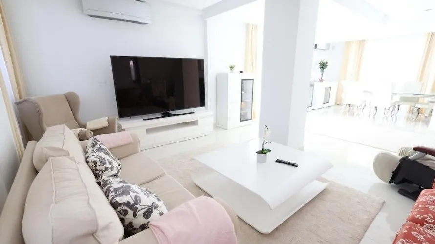 Apartamento de 4 dormitorios en Cabo Roig, España No. 1177 № 7