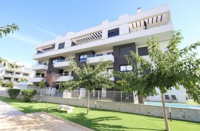 Apartamento de 2 dormitorios en Alicante, Spain No. 1180
