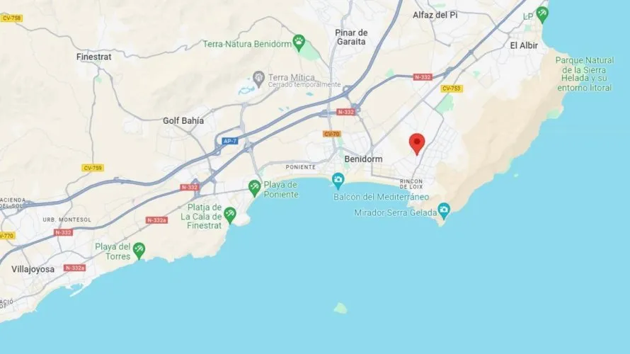 Apartamento de 2 dormitorios en Benidorm, España No. 947 № 15