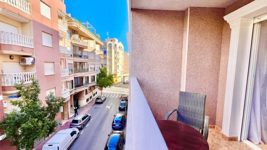 Apartamento de 2 dormitorios en Torrevieja, Spain No. 1347 № 17