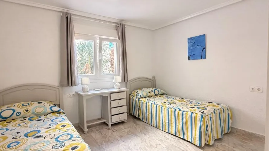 Villa de 5 dormitorios en Rojales, España No. 1302 № 27