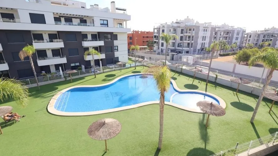 Apartamento de 2 dormitorios en Alicante, España No. 1180 № 15