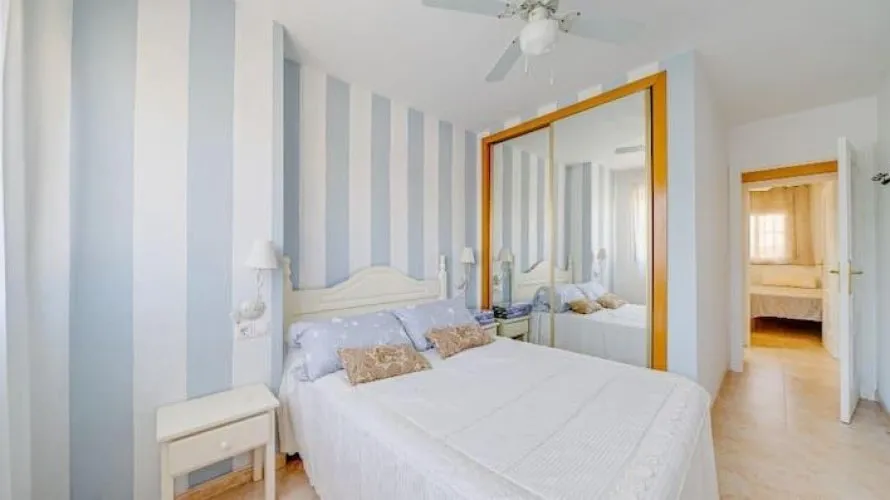 Apartamento de 2 dormitorios en Villajoyosa, España No. 1337 № 12