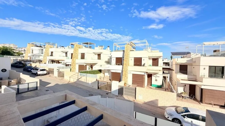 Apartamento de 3 dormitorios en La Florida, España No. 1275 № 26