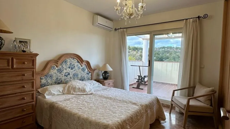 Apartamento de 4 dormitorios en L'Alfàs del Pi, España No. 1261 № 20